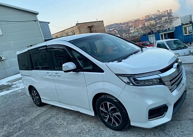 Honda Stepwgn, 2019г, передний привод, вариатор