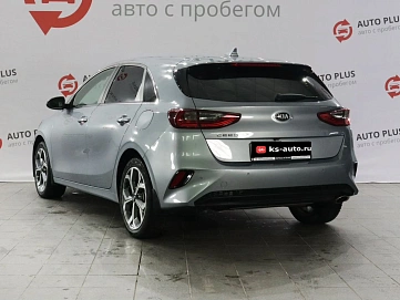 Kia Ceed, 2021г, передний привод, робот