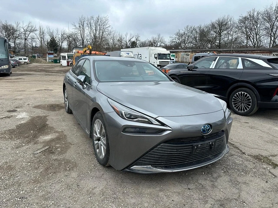 Toyota Mirai, 2021г., задний привод, автомат