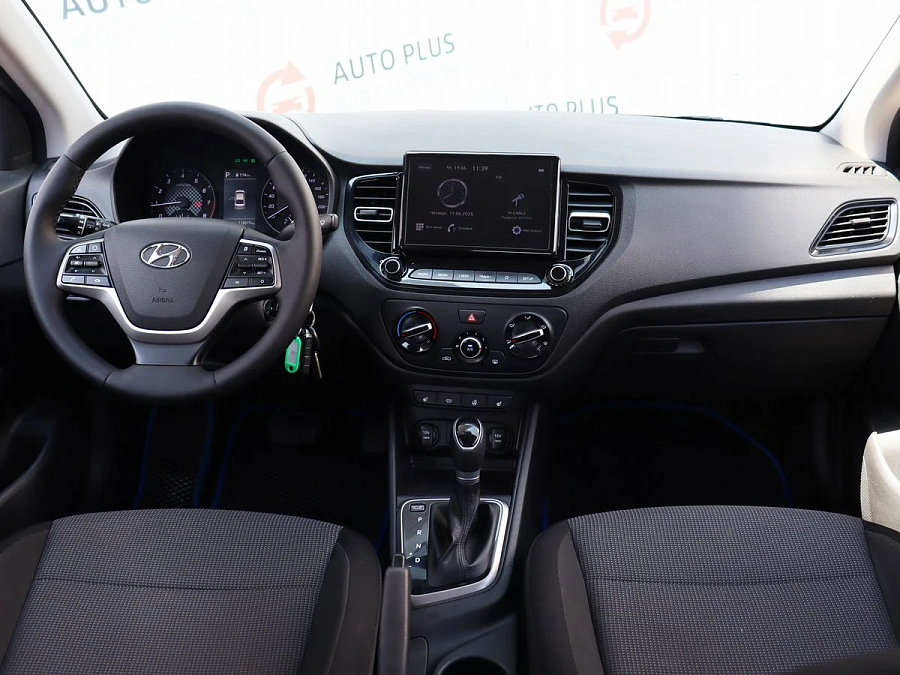 Hyundai Solaris, 2020г., передний привод, автомат