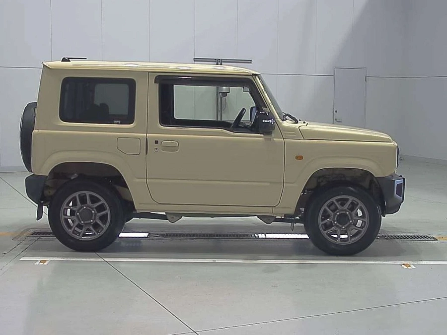 Suzuki Jimny, 2021г., полный привод, механика