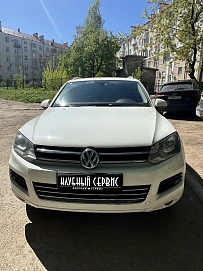 Volkswagen Touareg, 2014г, полный привод, автомат