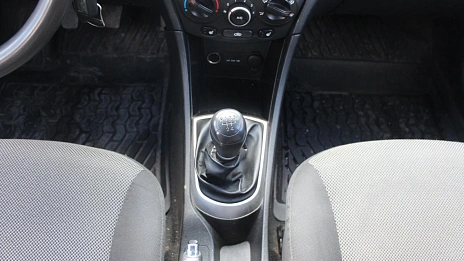 Hyundai Solaris, 2014г., передний привод, механика
