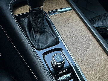 Volvo XC90, 2017г, полный привод, автомат