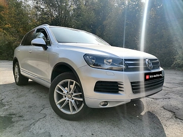 Volkswagen Touareg, 2011г, полный привод, автомат