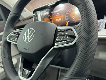 Volkswagen Tavendor, 2025г, полный привод, робот