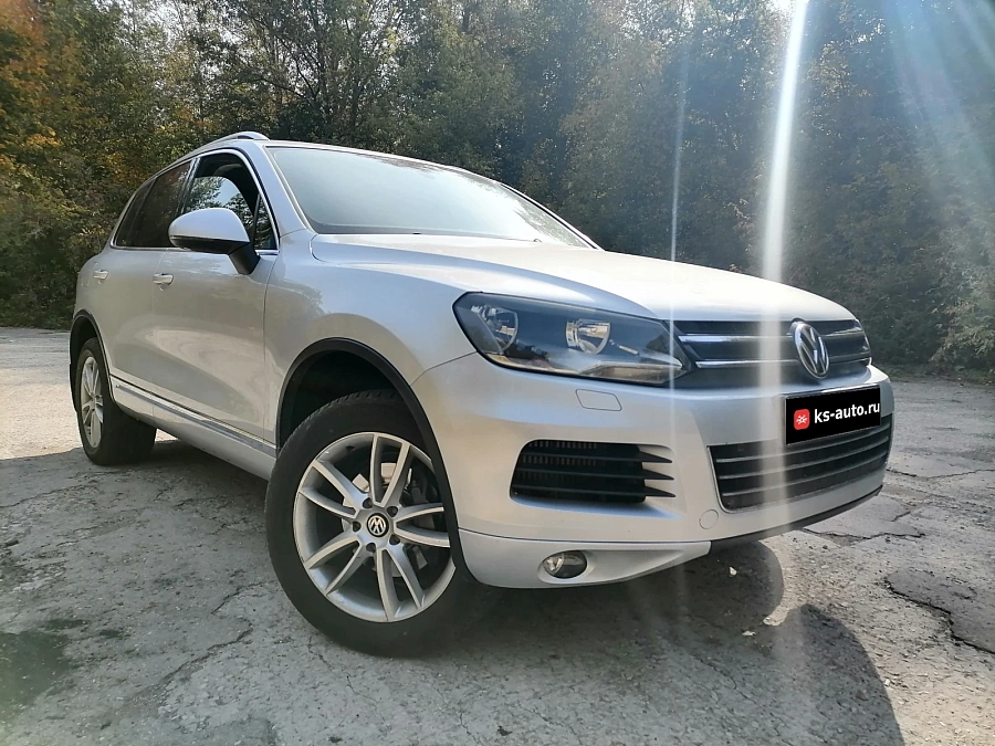 Volkswagen Touareg, 2011г., полный привод, автомат