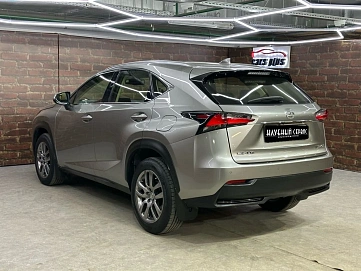Lexus NX, 2015г, полный привод, вариатор