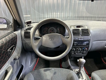 Hyundai Accent, 2008г, передний привод, автомат