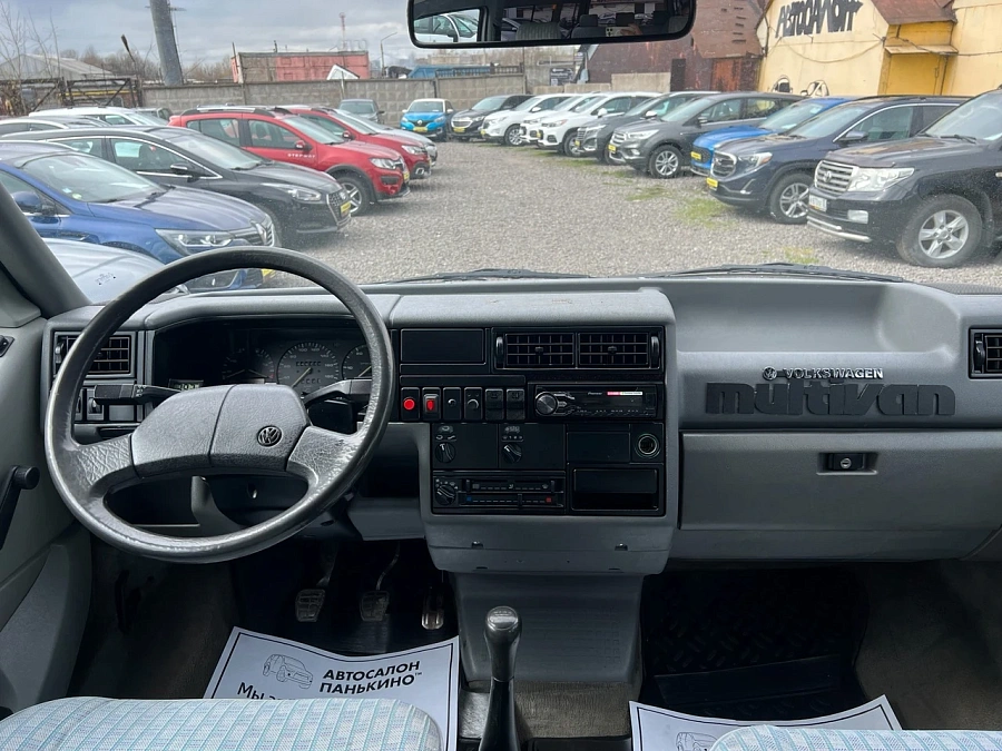 Volkswagen Multivan, 1992г., передний привод, механика