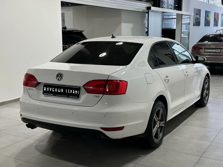 Volkswagen Jetta, 2014г., передний привод, механика