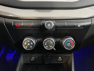 Lada (ВАЗ) Vesta, 2023г, передний привод, механика