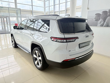 Jeep Grand Cherokee, 2022г, полный привод, автомат