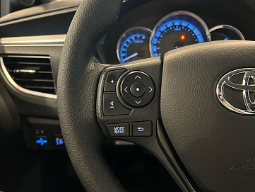 Toyota Corolla, 2014г, передний привод, механика