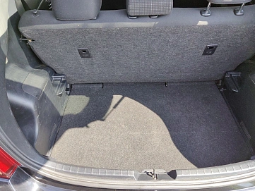 Toyota Vitz, 2015г, передний привод, вариатор