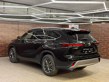 Toyota Highlander, 2025г, полный привод, автомат