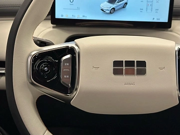 Geely Galaxy Starship 7, 2025г, передний привод, робот