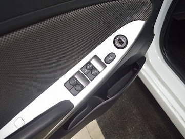 Hyundai Solaris, 2012г, передний привод, автомат