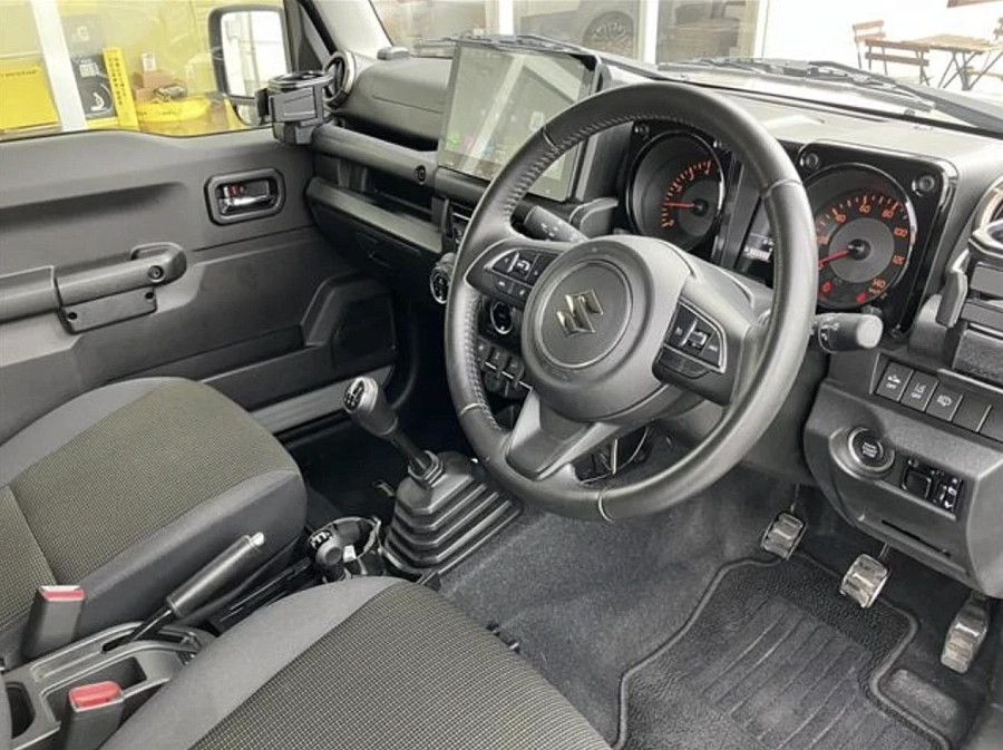 Suzuki Jimny, 2022г., полный привод, механика