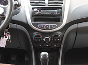 Hyundai Solaris, 2012г., передний привод, механика