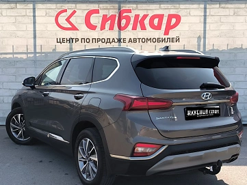 Hyundai Santa Fe, 2019г, полный привод, автомат