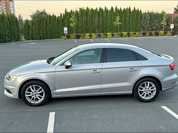 Audi A3, 2015г, передний привод, робот