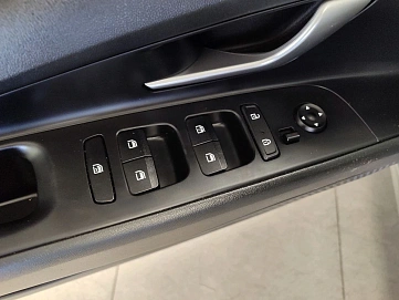 Hyundai Elantra, 2021г, передний привод, автомат