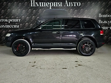 Volkswagen Touareg, 2005г., полный привод, автомат
