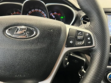 Lada (ВАЗ) Vesta, 2017г, передний привод, механика