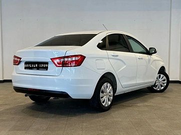 Lada (ВАЗ) Vesta, 2018г, передний привод, механика