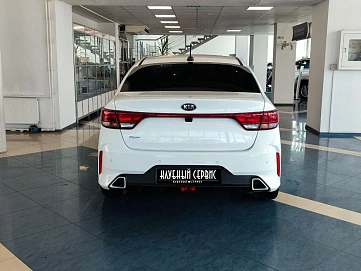 Kia Rio, 2021г, передний привод, автомат