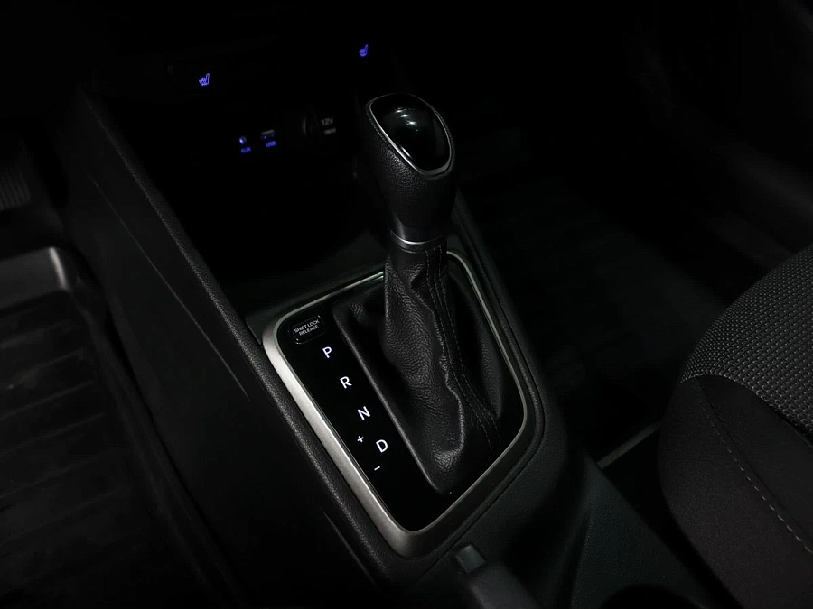 Hyundai Solaris, 2018г., передний привод, автомат