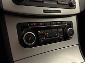 Volkswagen Passat, 2010г., передний привод, робот