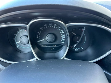 Lada (ВАЗ) Vesta, 2015г., передний привод, механика