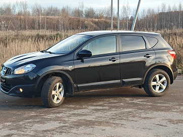 Nissan Qashqai, 2011г, полный привод, вариатор