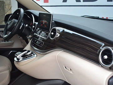Mercedes-Benz V-Класс, 2018г., полный привод, автомат