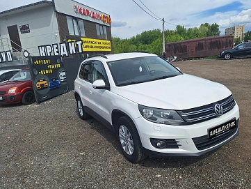 Volkswagen Tiguan, 2012г, передний привод, механика