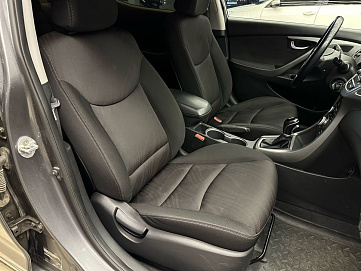 Hyundai Elantra, 2015г, передний привод, автомат