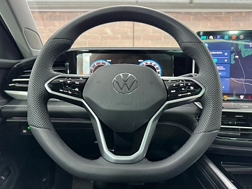 Volkswagen , 2024г., передний привод, робот