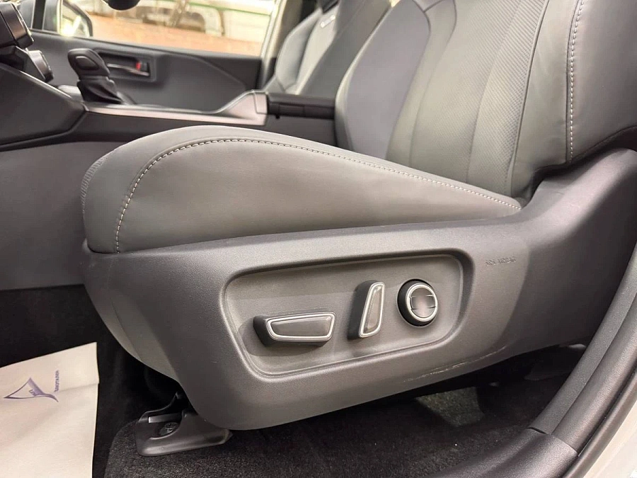 Toyota Wildlander, 2026г., полный привод, вариатор