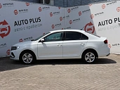 Volkswagen Polo, 2021г., передний привод, робот