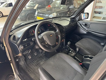 Chevrolet Niva, 2015г, полный привод, механика