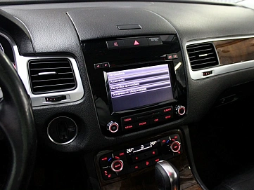 Volkswagen Touareg, 2013г, полный привод, автомат