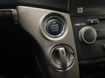 Toyota Land Cruiser, 2011г, полный привод, автомат