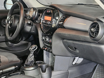 Mini , 2015г., передний привод, автомат