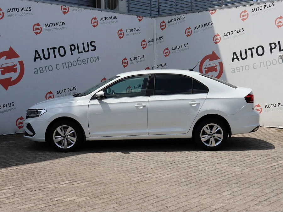 Volkswagen Polo, 2021г., передний привод, робот