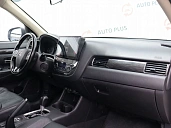 Mitsubishi Outlander, 2015г., полный привод, вариатор