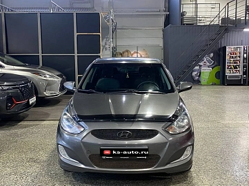 Hyundai Solaris, 2011г., передний привод, механика