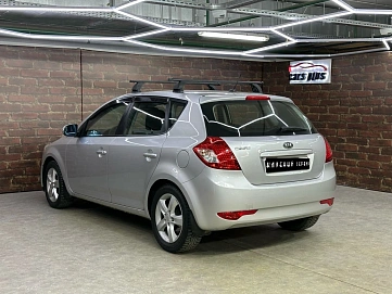 Kia Ceed, 2010г, передний привод, механика