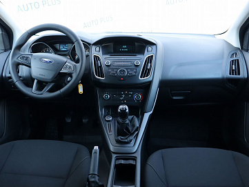 Ford Focus, 2016г, передний привод, механика
